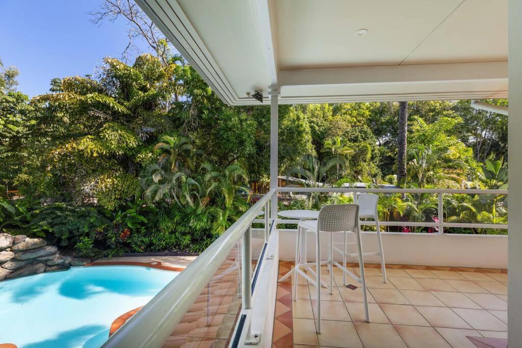 17 Solander Blvd - Beachside Home Sleeps 14 Guests Port Douglas Dış mekan fotoğraf