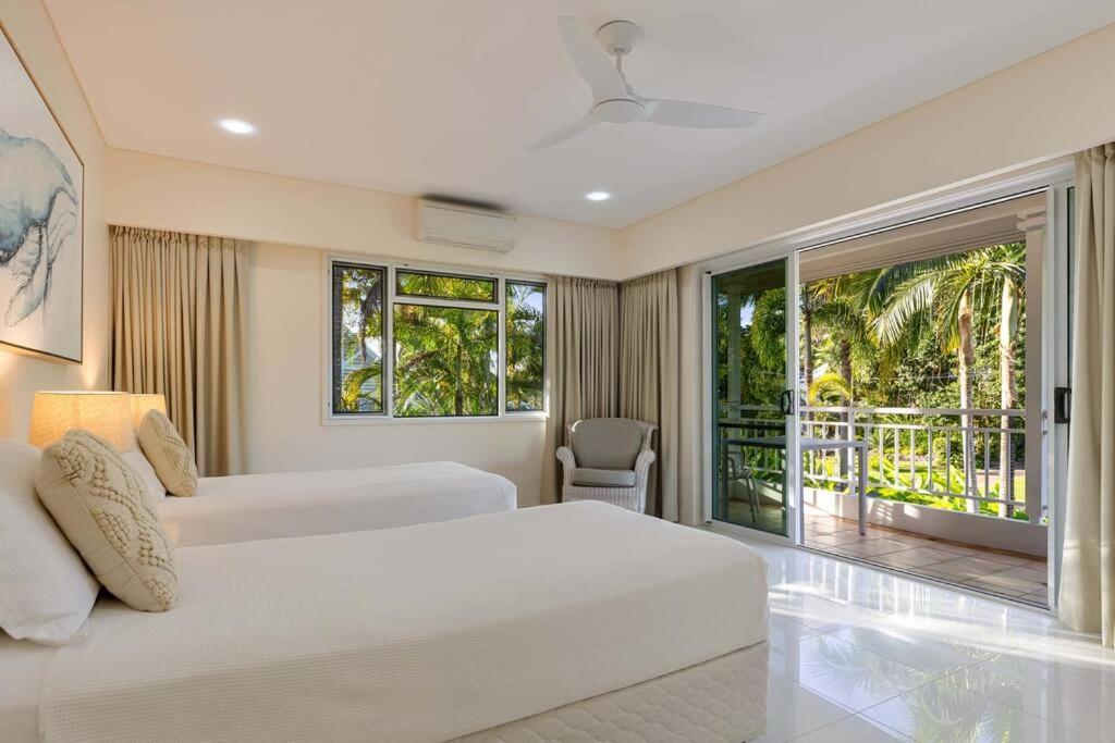 17 Solander Blvd - Beachside Home Sleeps 14 Guests Port Douglas Dış mekan fotoğraf