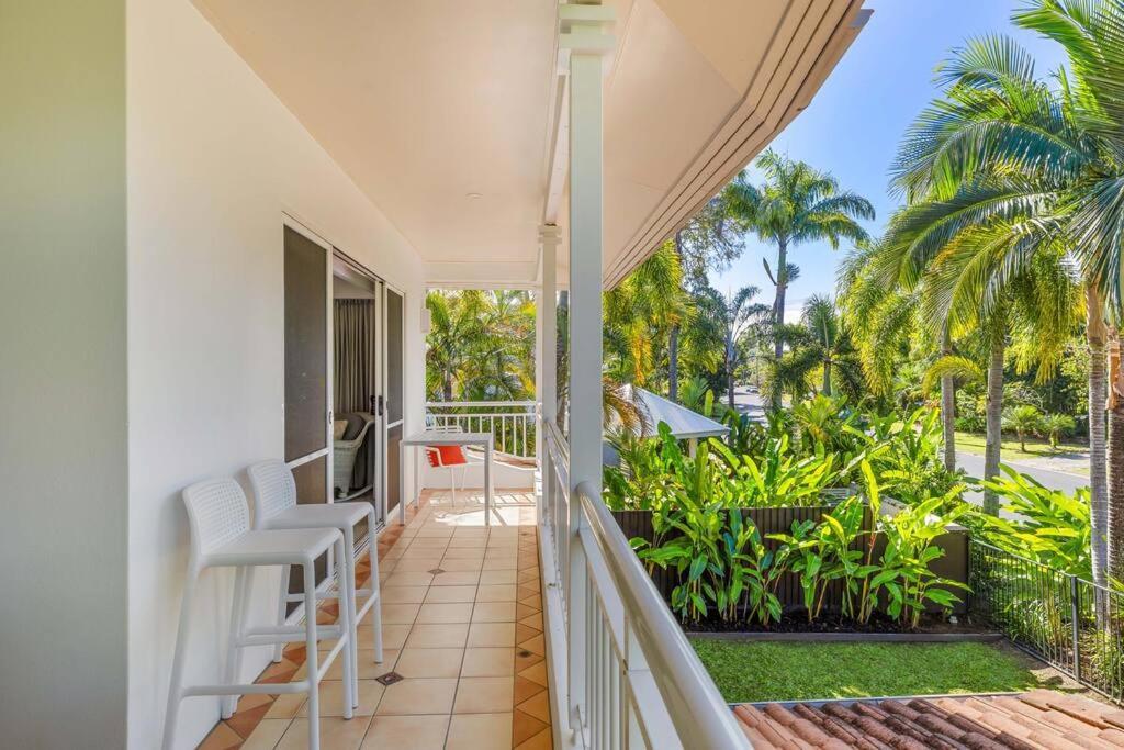 17 Solander Blvd - Beachside Home Sleeps 14 Guests Port Douglas Dış mekan fotoğraf